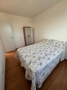 Apartamento vista para o mar e montanhas charmoso e aconchegante