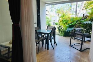 Aligio Beachfront Resort & Spa