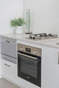 Ray of Sunshine, Wamberal Isyd