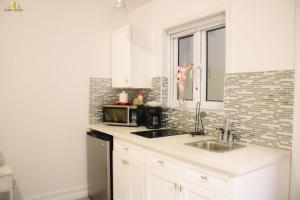3-Hillview Cottages