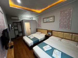 38 HOME STAY KUCHING