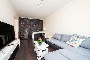 Convenient Stay Close to Airport and Old Town