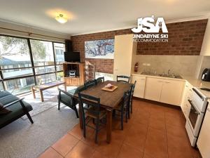 Mountain View Kirwan 32