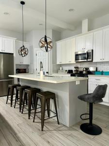 City Oasis Near NRG Stadium, Med Center & Downtown!