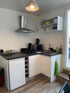 2 BEDS APT, Aéroport de Marseille, Plages