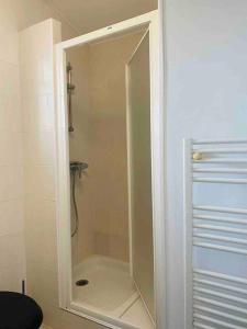 Appartements Petit duplex Aeroport de Marseille et Plages : photos des chambres