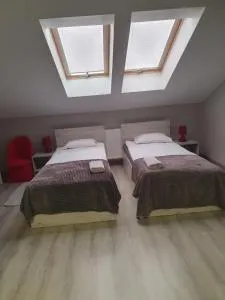 Stajnia Kruki - Grębków