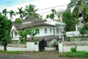 Bougain Villa Service Villa