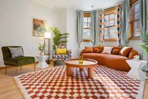 Designer Apt Billiards Private Patio 1 Parking