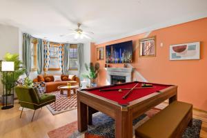 Designer Apt Billiards Private Patio 1 Parking