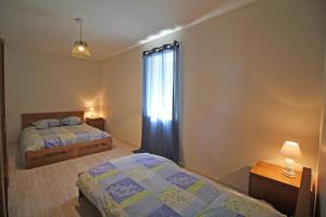 Maisons de vacances Gite Les Champs N°2 : photos des chambres