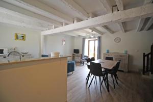 Maisons de vacances Gite Les Champs N°4 : photos des chambres