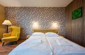 No. 39, Apartment House Oliver