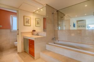 Ubicación, Location,Locatie 3 min Playa Arenal