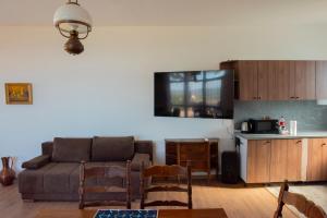 Слънчевите Къщи-село Китка