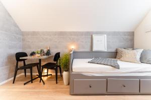 Sangenjaya Modern Stay