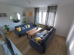 Comfortable Apartment with balcony