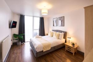 Modern Living, Prime Location - Pluxa Masonway