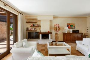 Villa Monica by BarbarHouse