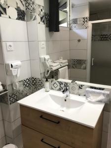 Appart'hotels Privilege Hotel & Apparts Eurociel Centre Comedie : photos des chambres