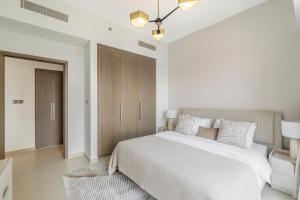 1BR Act One Act Two T2 City View Downtown