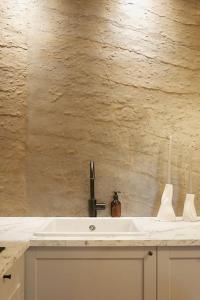 Calacatta Room - Duke Housing