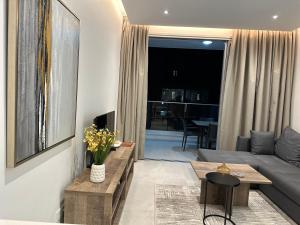 Joanna & Arya Central Engomi Apts