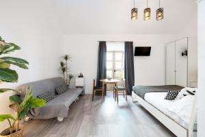 H2M Hiniestrosa Studio french Balcony AACC WIFI - 3-gwiazdkowe hotele w mieście Malaga