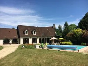 L'Etincelle villa 14 pers, piscine jacuzzi, sauna - Batilly-en-Puisaye