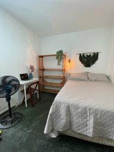 Flat aconchegante 2 quarteirões da praia do forte