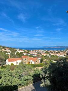 Appartement vue mer avec piscine