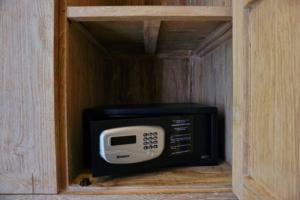 T&J2 - Central Petitenget 2BR villa, walk to beach