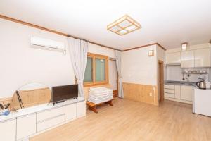 Boseong Greenery Hanok Pension