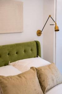 Chic Contemporary Cotswold Pad- heart of Stow