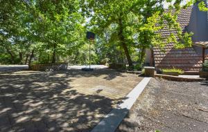 3 Bedroom Lovely Home In Trecastagni