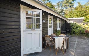 Nice Home In Gilleleje With Wifi