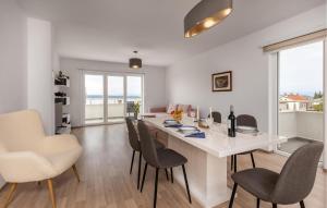 1 Bedroom Awesome Apartment In Dramalj