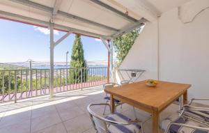 Amazing Apartment In Stinica 