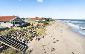 2 Bedroom Lovely Home In Otterup - Avernæs