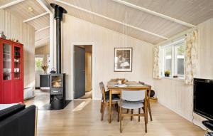 Cozy Home In Skals With Wifi