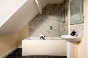 Upper Wing - Norfolk Cottage Agency