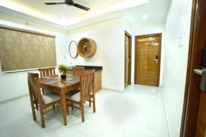 Hotel Viola Suites Madhapur, Business Hotel