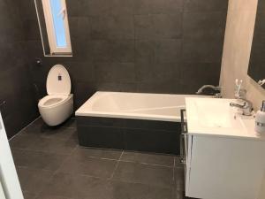 Brand new modern 2 bed 2 bath apt in St Julians