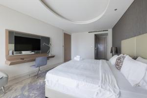 Cozy 1BR with balcony great view, Damac Towers