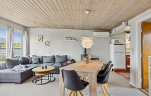 Gorgeous Home In Broager With Wifi