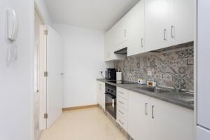 Home2Book Relaxing Poolside Escape, Arona