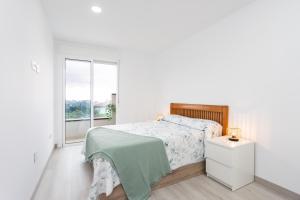 Home2Book Relaxing Poolside Escape, Arona