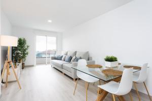 Home2Book Relaxing Poolside Escape, Arona