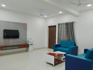 Mythri Retreat Service Apartments