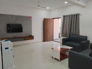 Mythri Retreat Service Apartments